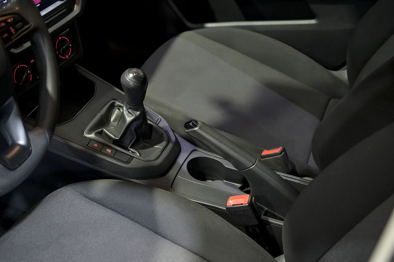 Seat Ibiza 1.6 TDI 70kW 95CV Reference - foto 27