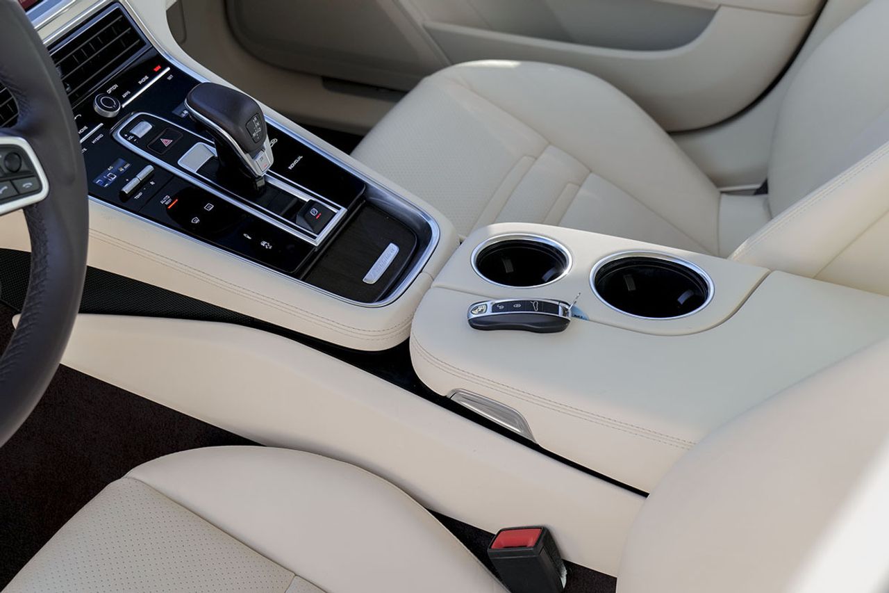 Porsche Panamera 4 EHybrid - foto 27