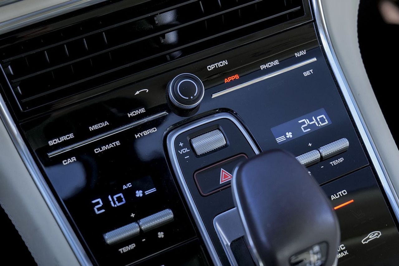 Porsche Panamera 4 EHybrid - foto 26