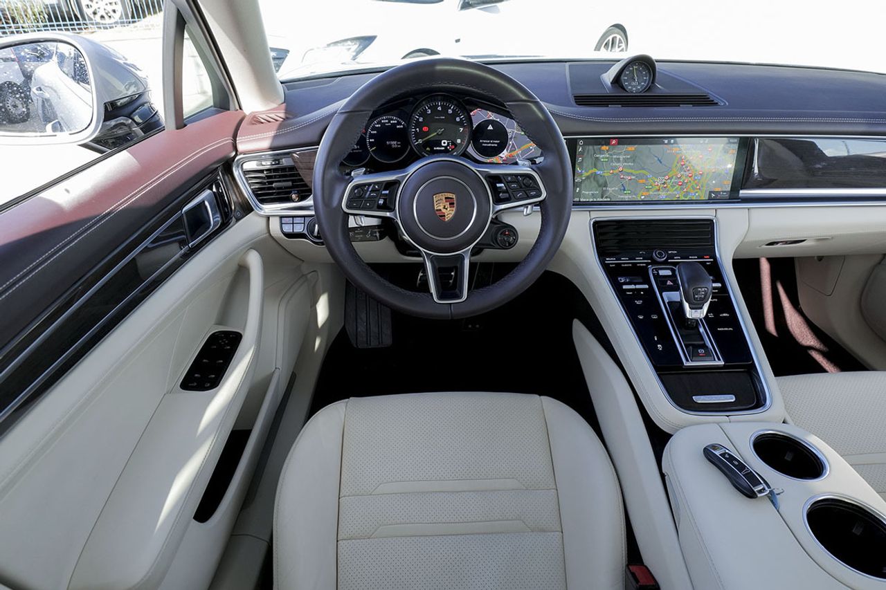 Porsche Panamera 4 EHybrid - foto 30