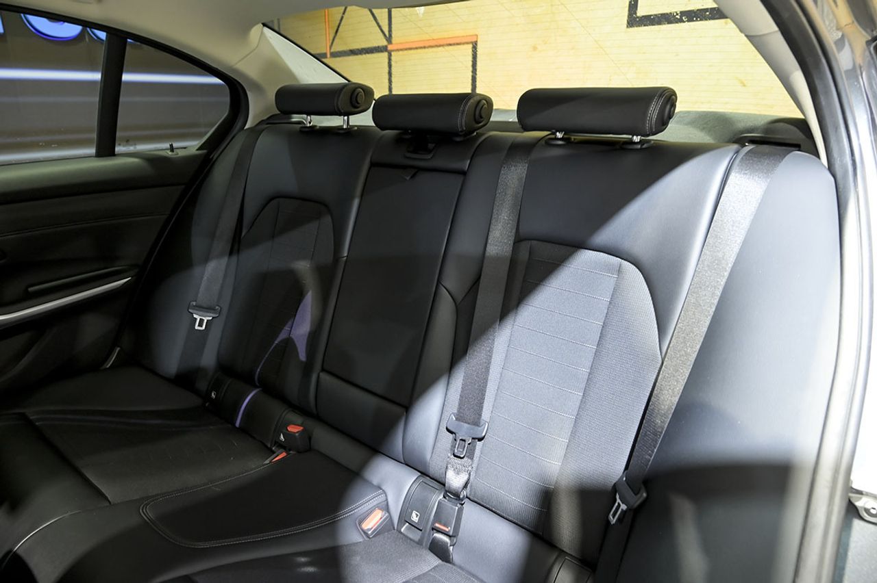 BMW Serie 3 320d Auto. - foto 15
