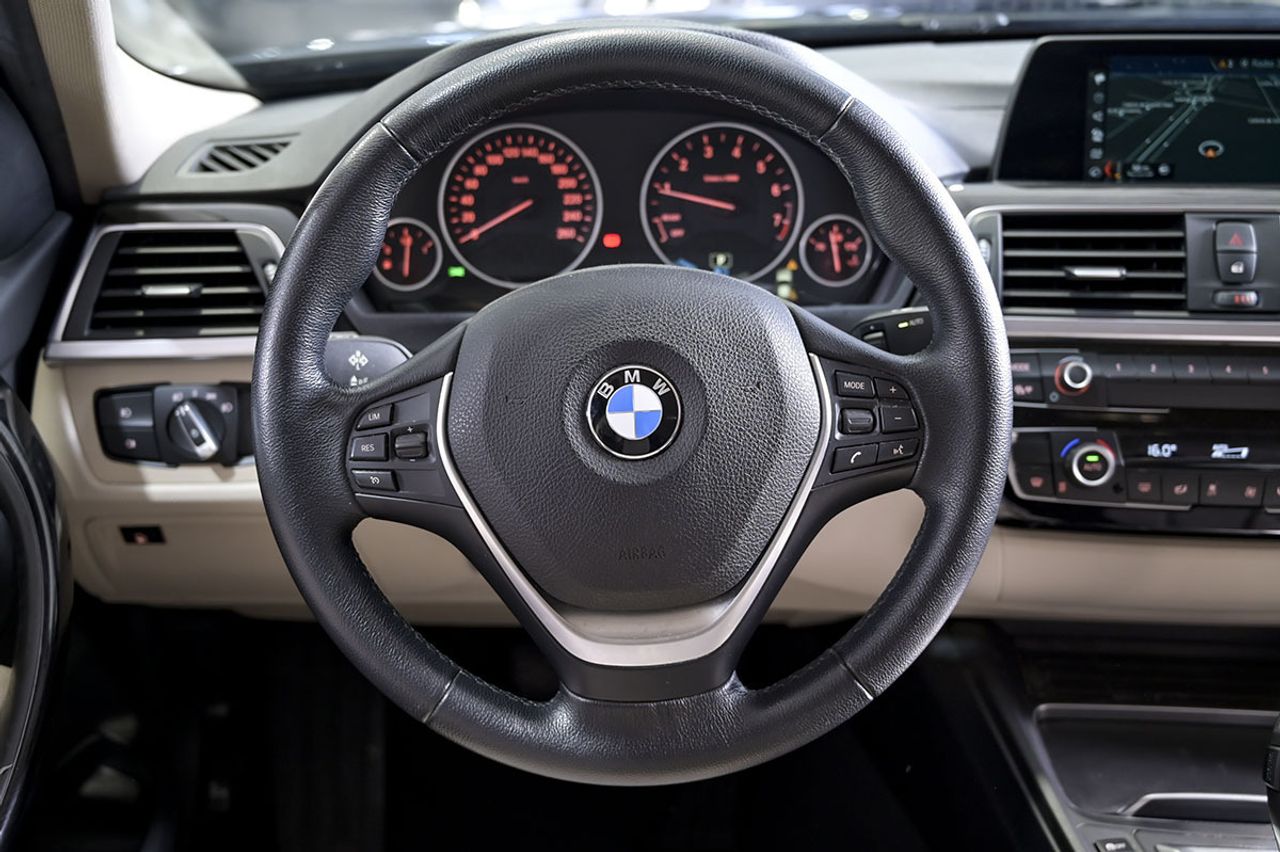 BMW Serie 3 330e - foto 26