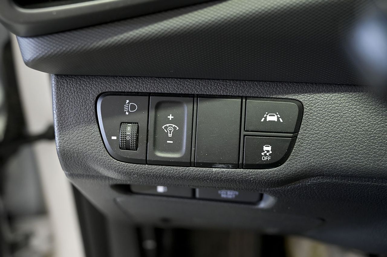 Hyundai IONIQ 1.6 GDI HEV Tecno DCT - foto 21