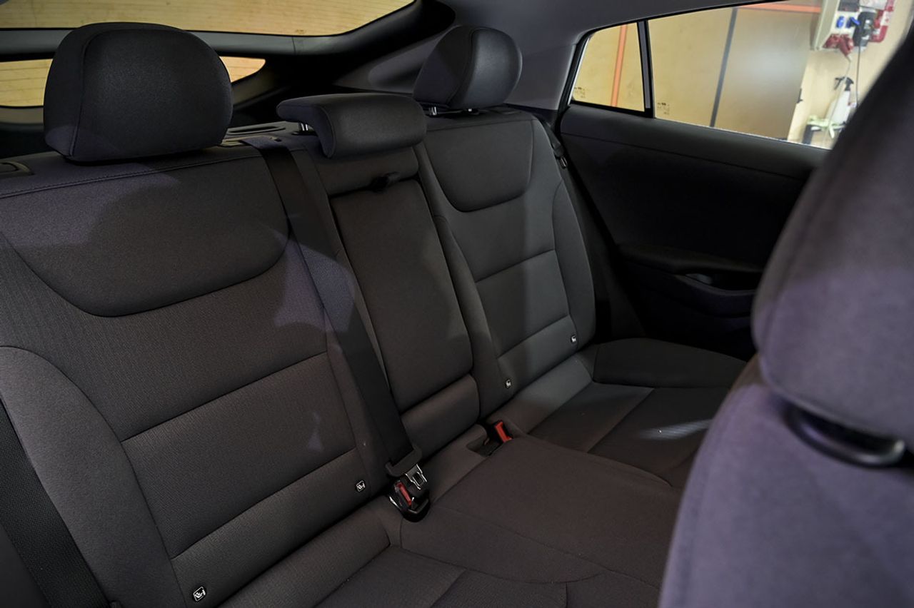 Hyundai IONIQ 1.6 GDI HEV Tecno DCT - foto 16