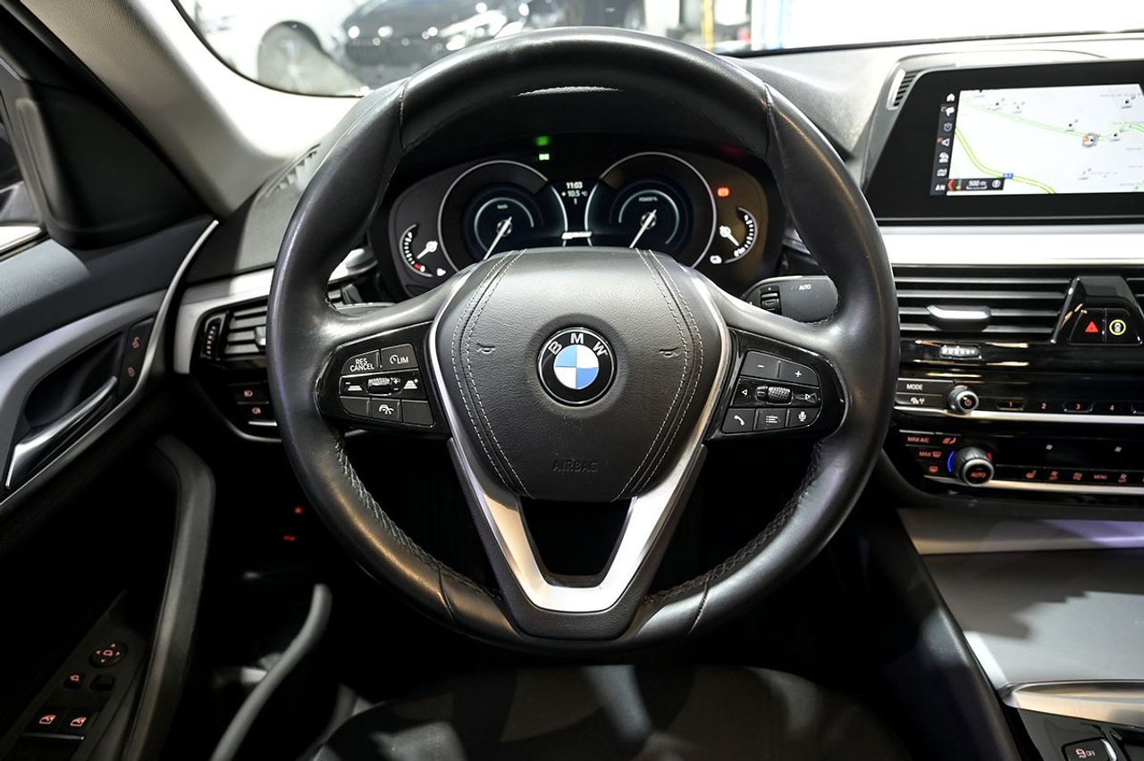 BMW Serie 5 530e xDrive - foto 30