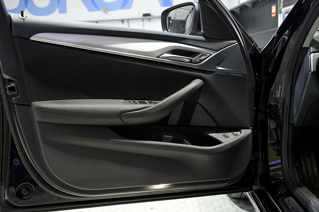 BMW Serie 5 530e xDrive - foto 23