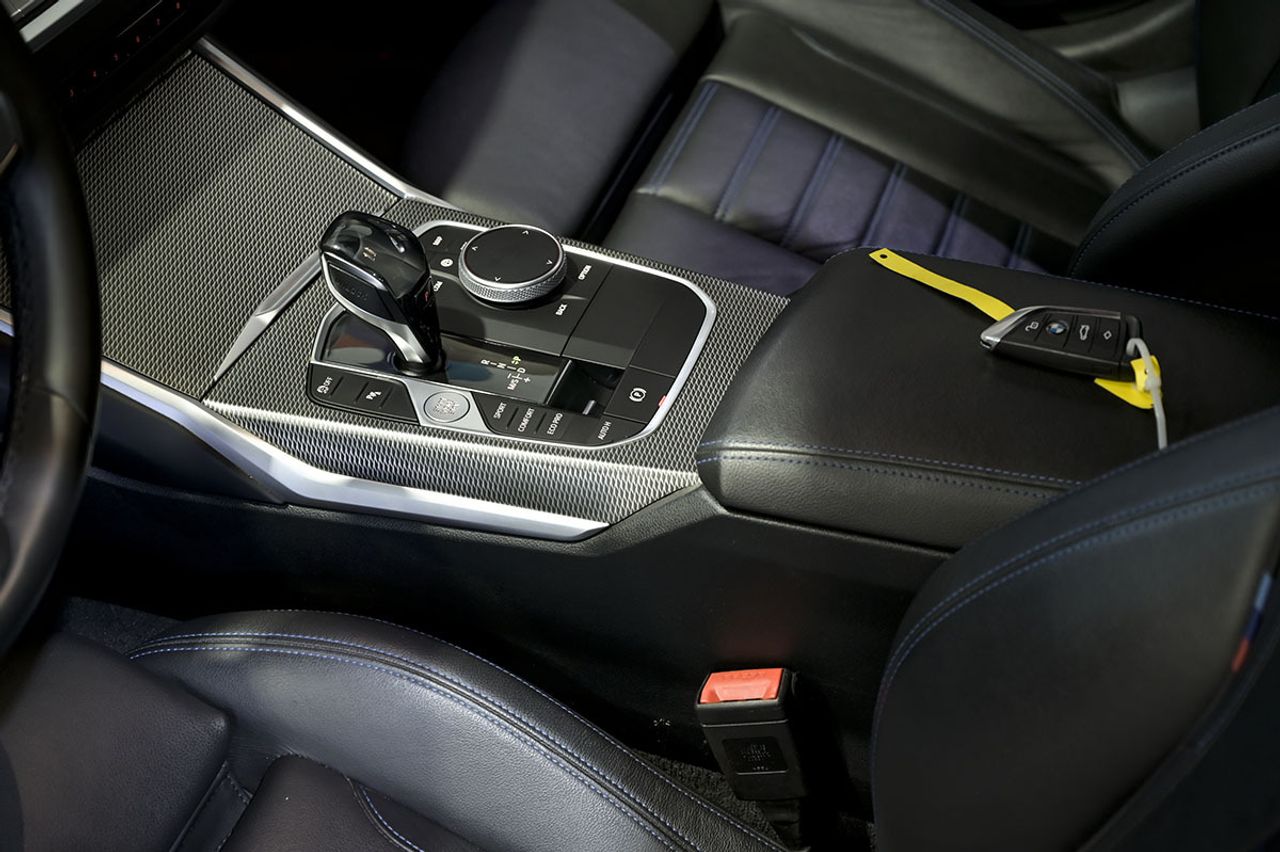 BMW Serie 3 320d Auto. - foto 31