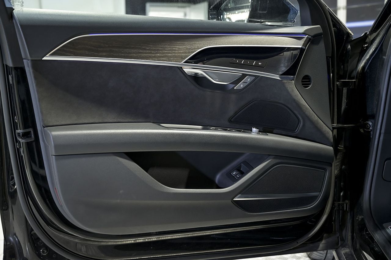 Audi A8 60 TFSIe quattro tiptronic - foto 23
