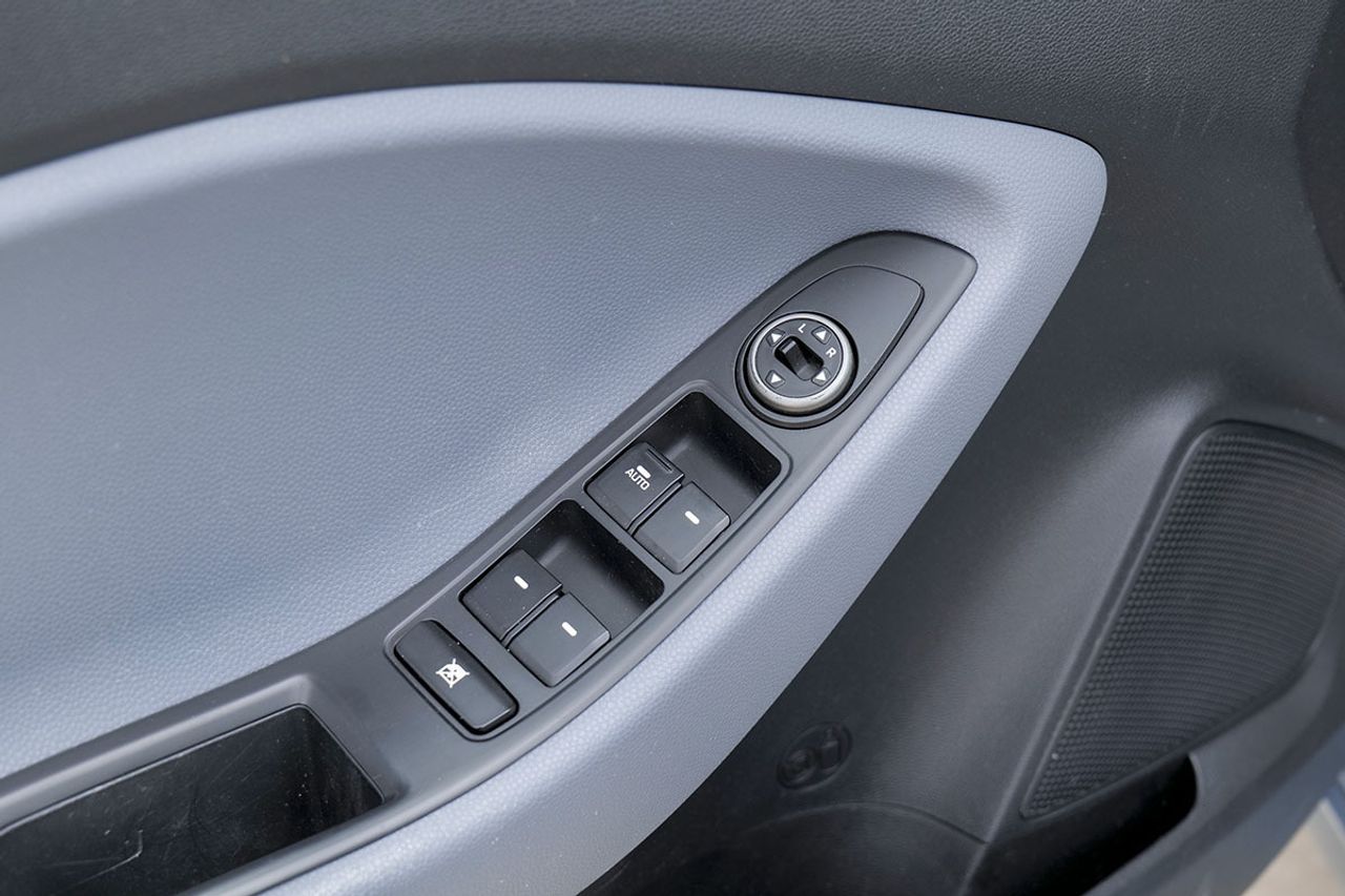 Hyundai i20 1.2 MPI Essence - foto 16