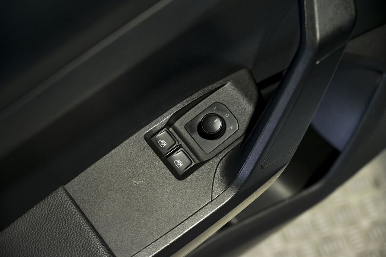 Seat Ibiza 1.6 TDI 70kW 95CV Reference - foto 22