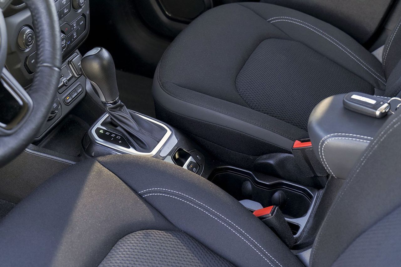 Jeep Renegade S 4xe 1.3 PHEV 177kW240CV AT - foto 25