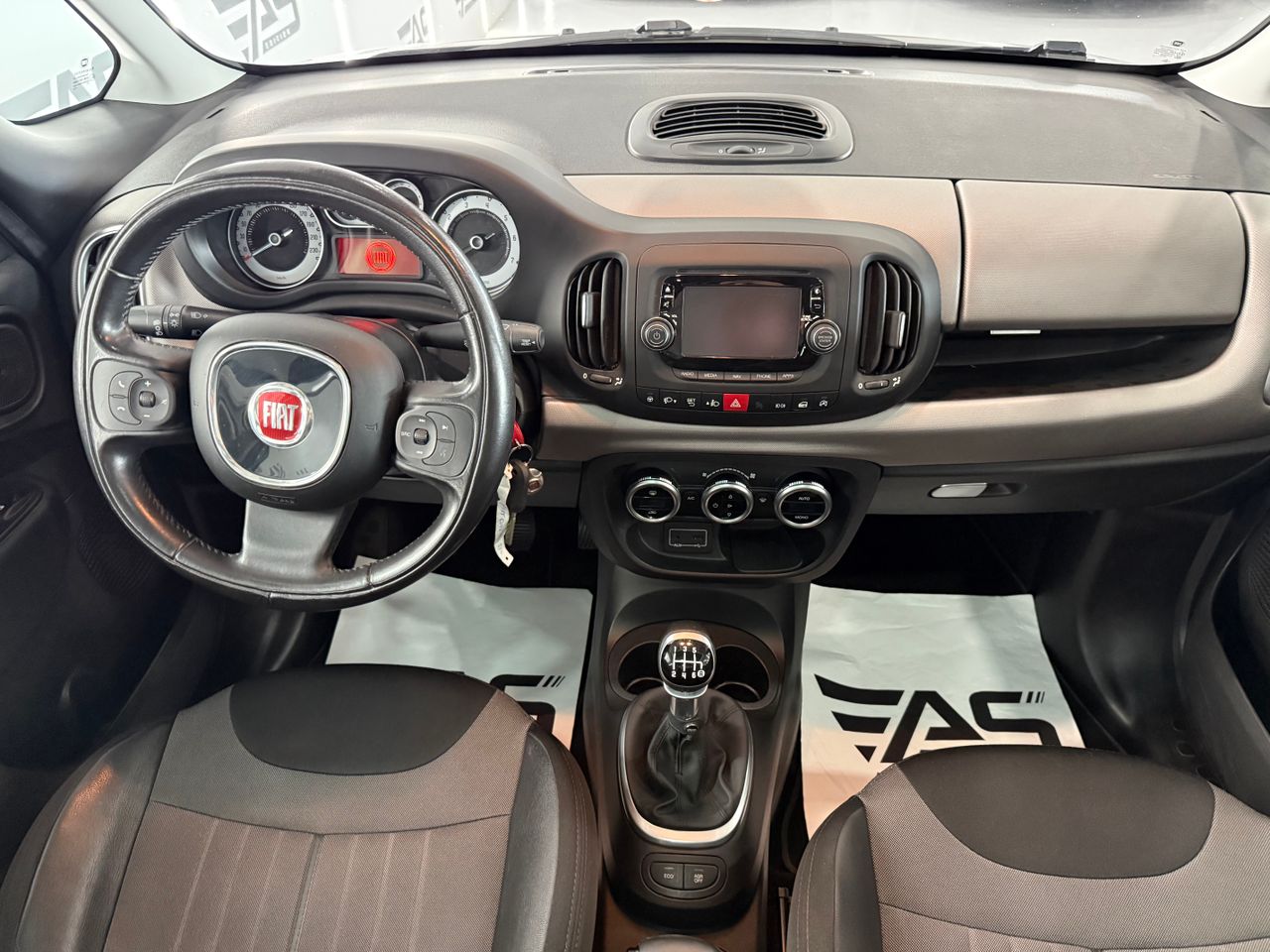Imagen 77 del Fiat 500L en Auto Select Edition, Figueres