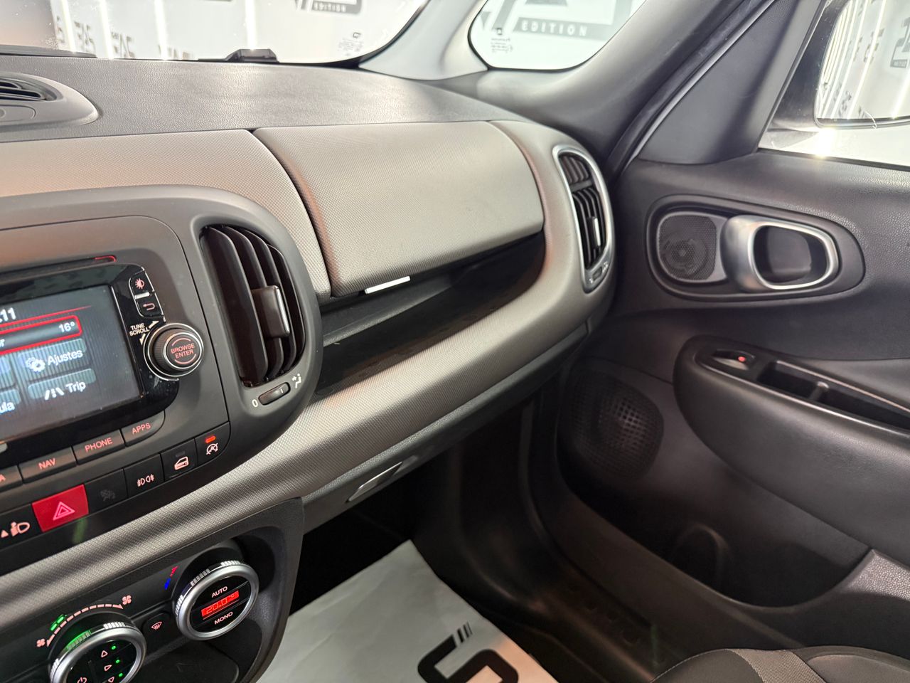 Imagen 114 del Fiat 500L en Auto Select Edition, Figueres