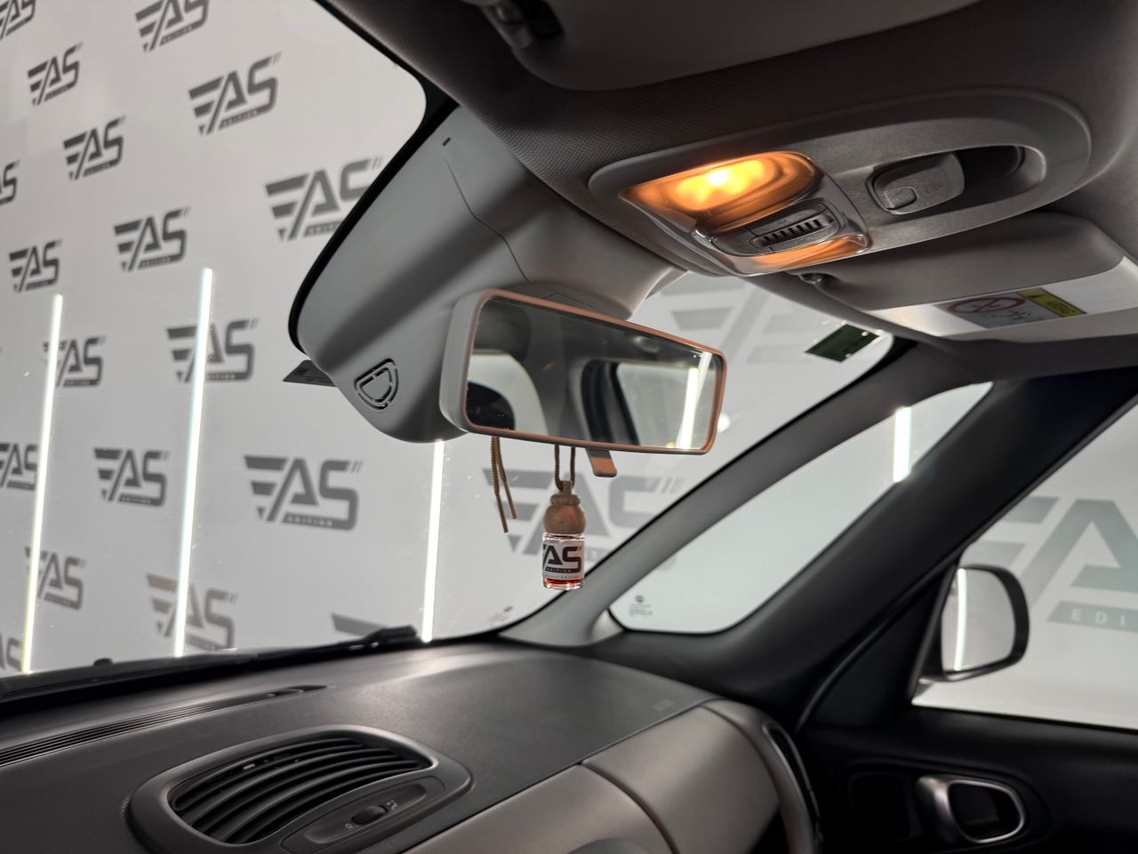 Imagen 101 del Fiat 500L en Auto Select Edition, Figueres
