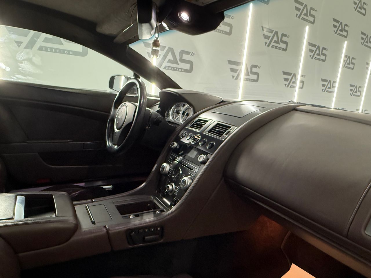 Imagen 123 del Aston martin Vantage en Auto Select Edition, Figueres
