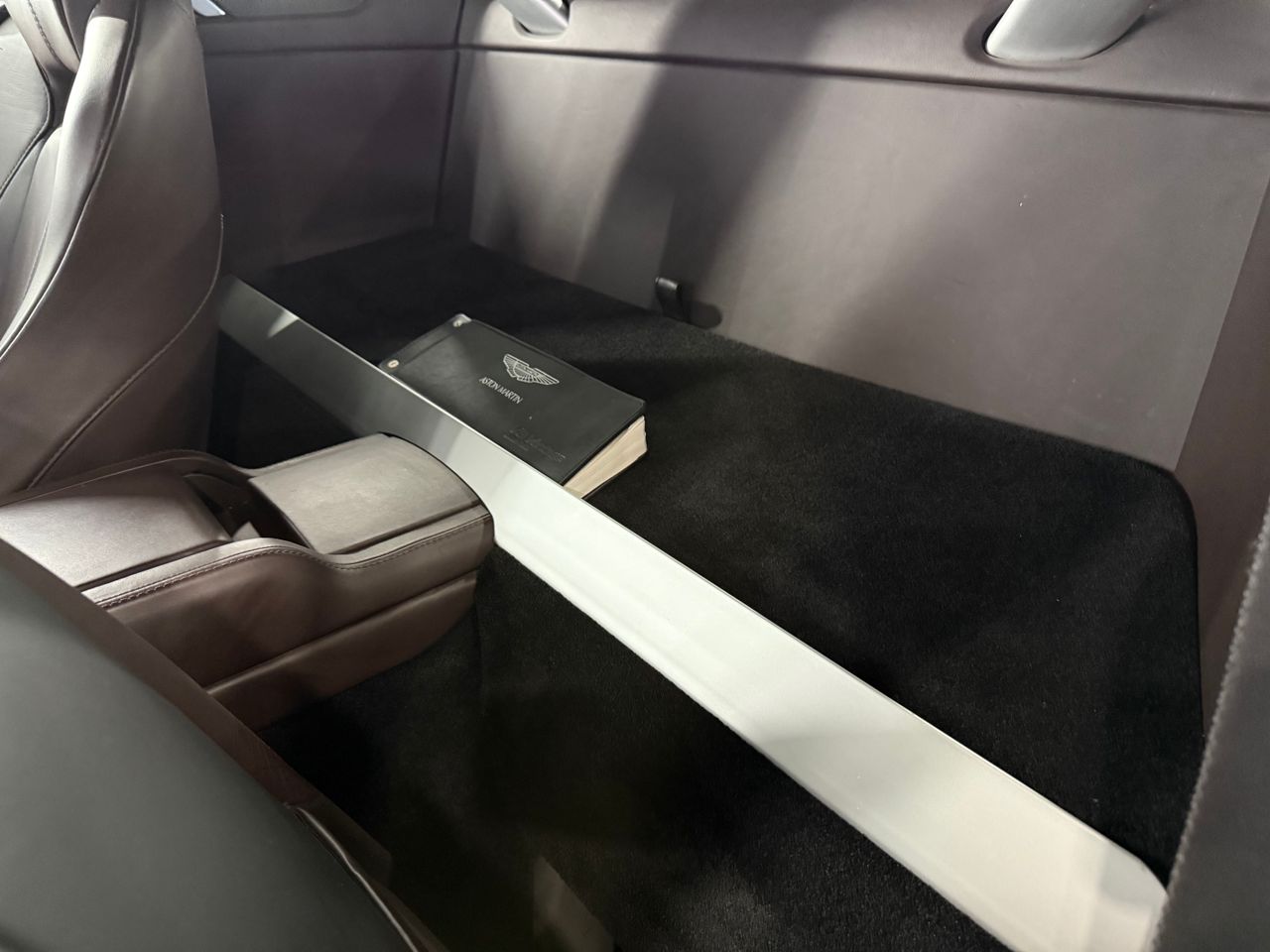 Imagen 96 del Aston martin Vantage en Auto Select Edition, Figueres