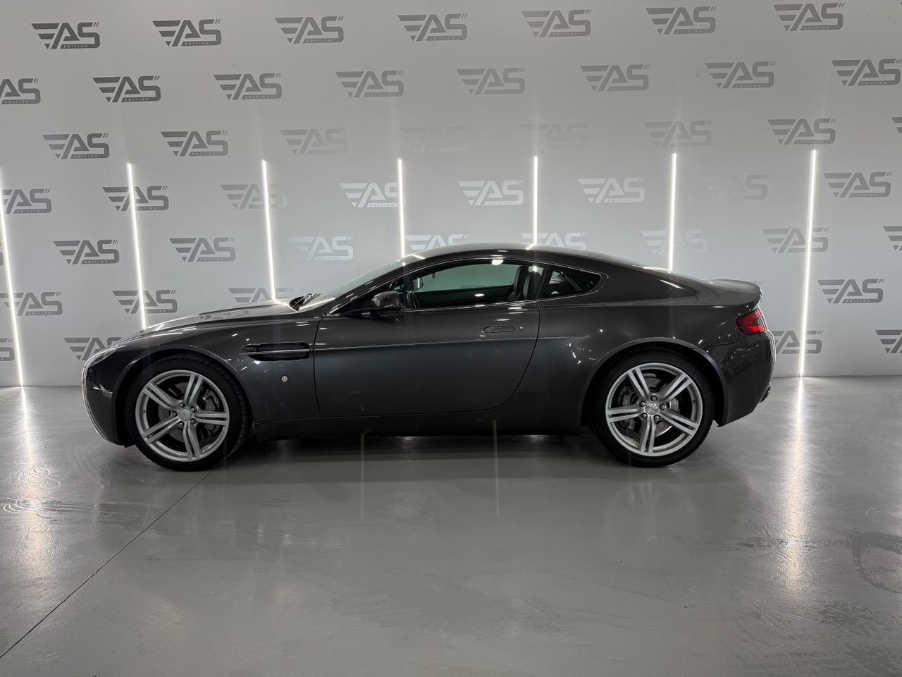 Imagen 6 del Aston martin Vantage en Auto Select Edition, Figueres