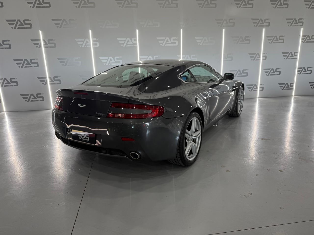 Imagen 4 del Aston martin Vantage en Auto Select Edition, Figueres
