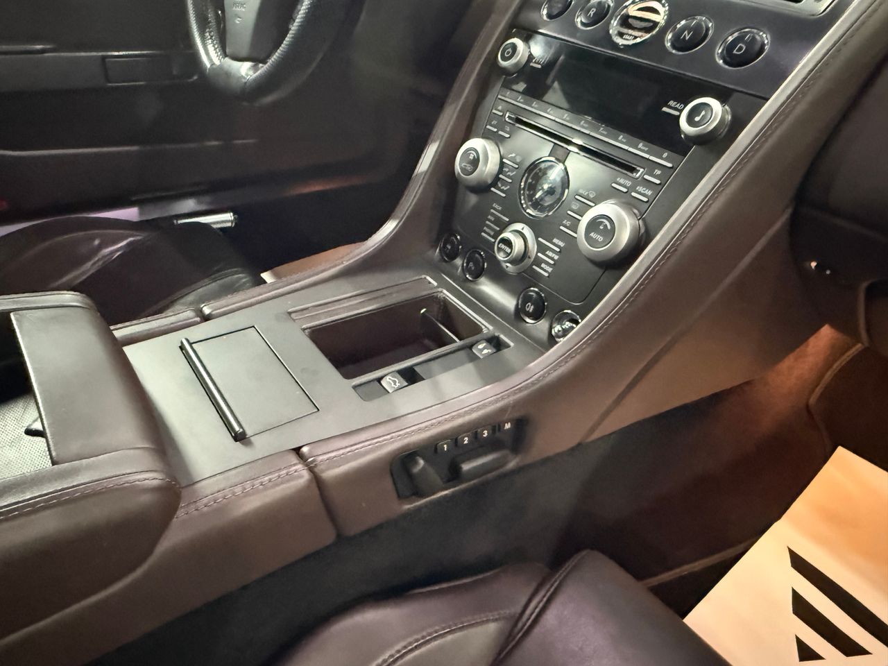 Imagen 127 del Aston martin Vantage en Auto Select Edition, Figueres