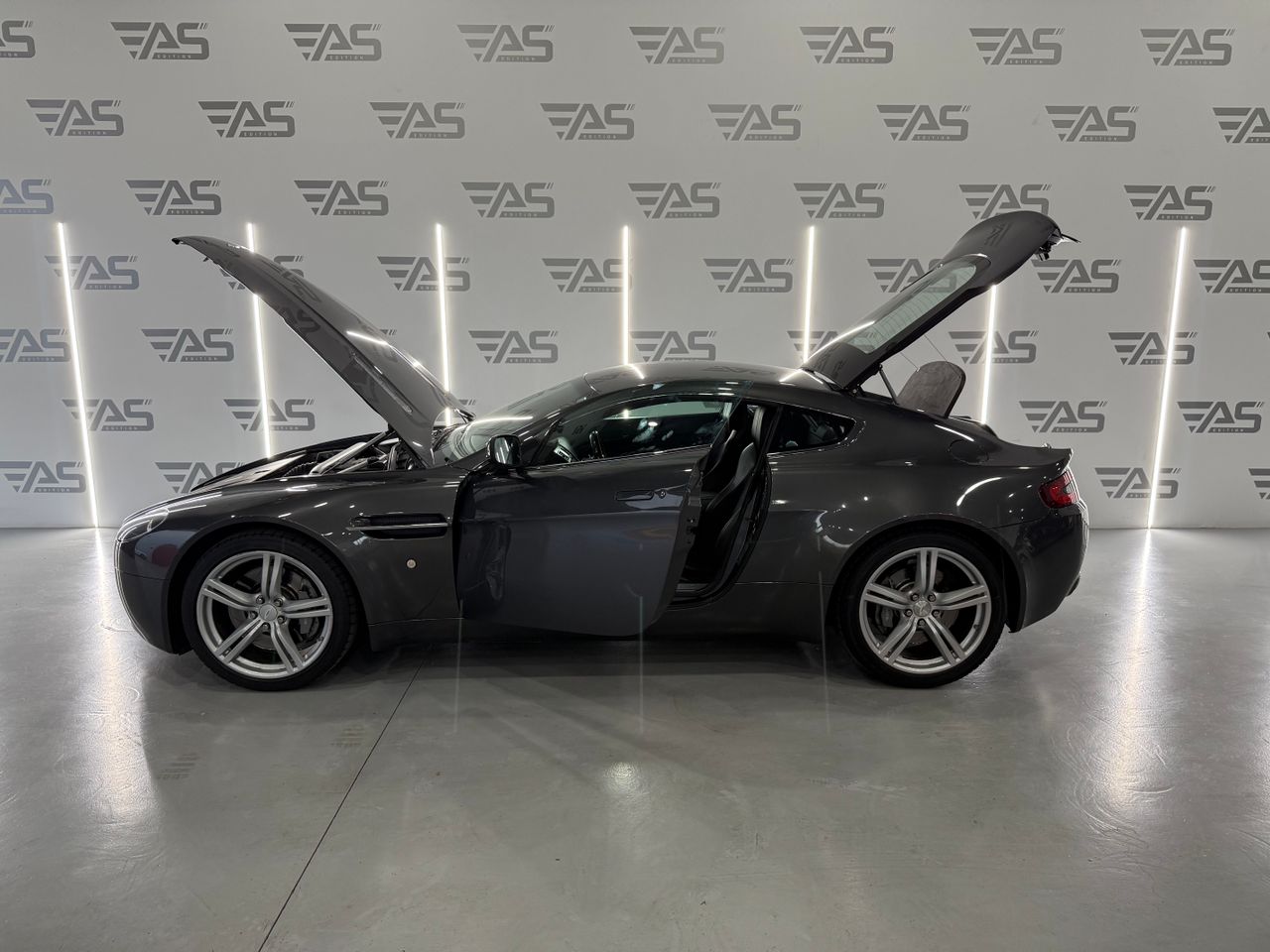 Aston martin Vantage vantage coupe sportshift