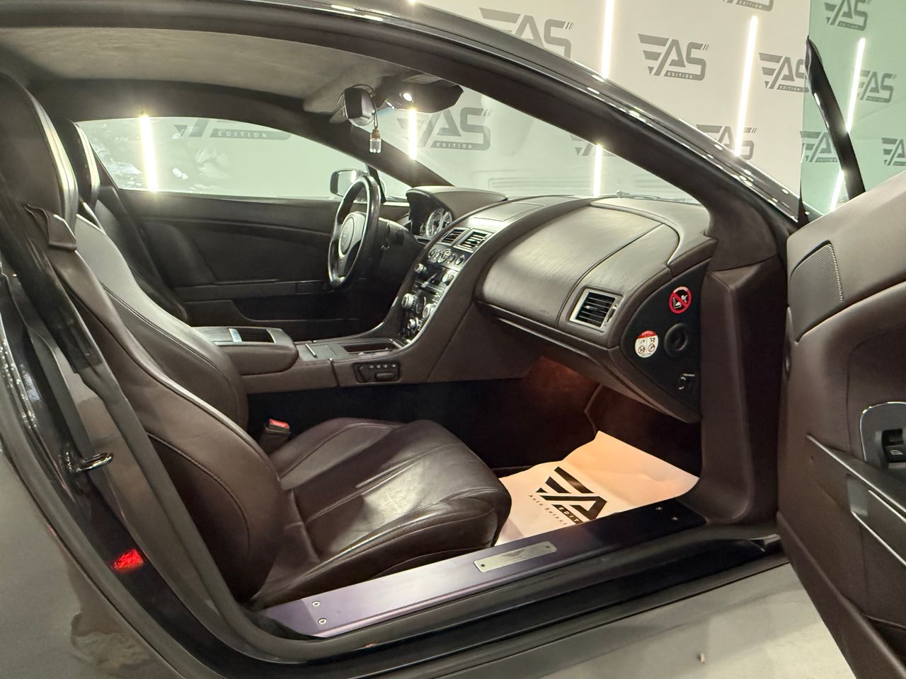Imagen 117 del Aston martin Vantage en Auto Select Edition, Figueres