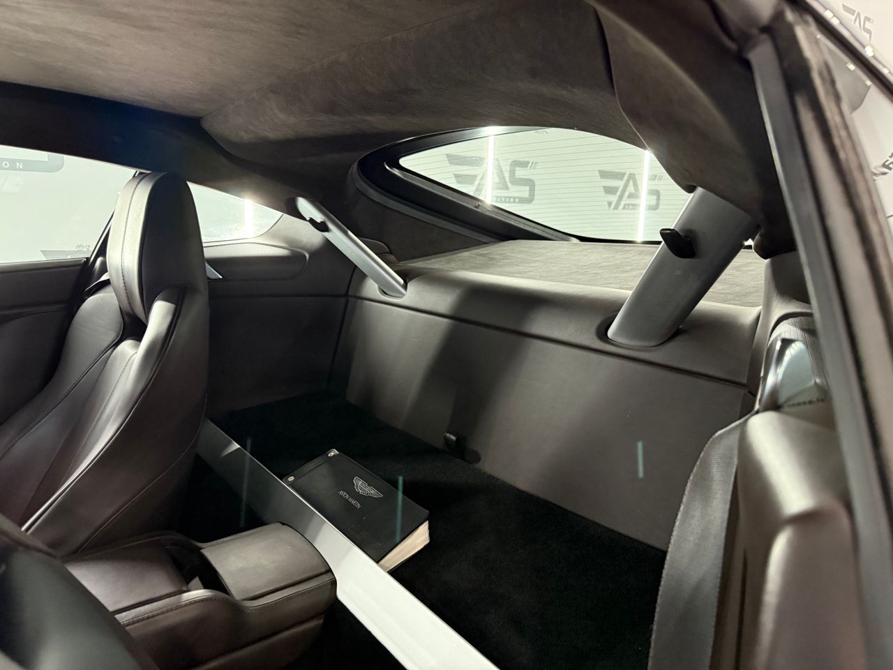 Imagen 94 del Aston martin Vantage en Auto Select Edition, Figueres