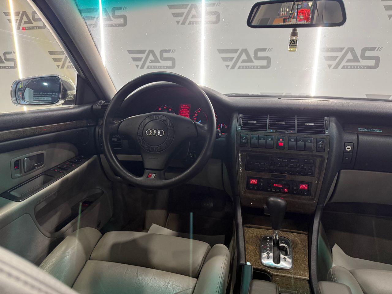 Imagen 101 del Audi A8 en Auto Select Edition, Figueres