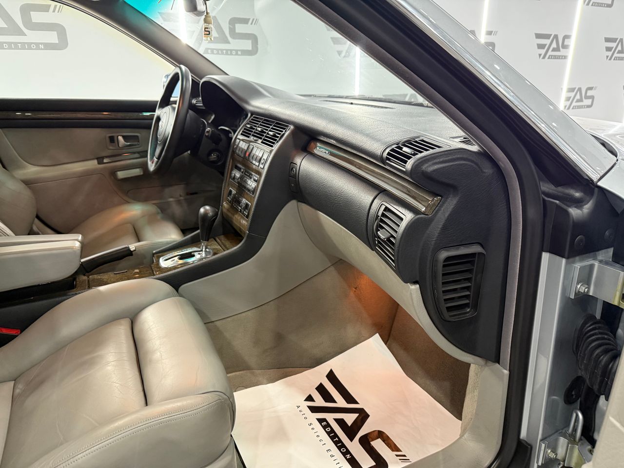 Imagen 67 del Audi A8 en Auto Select Edition, Figueres