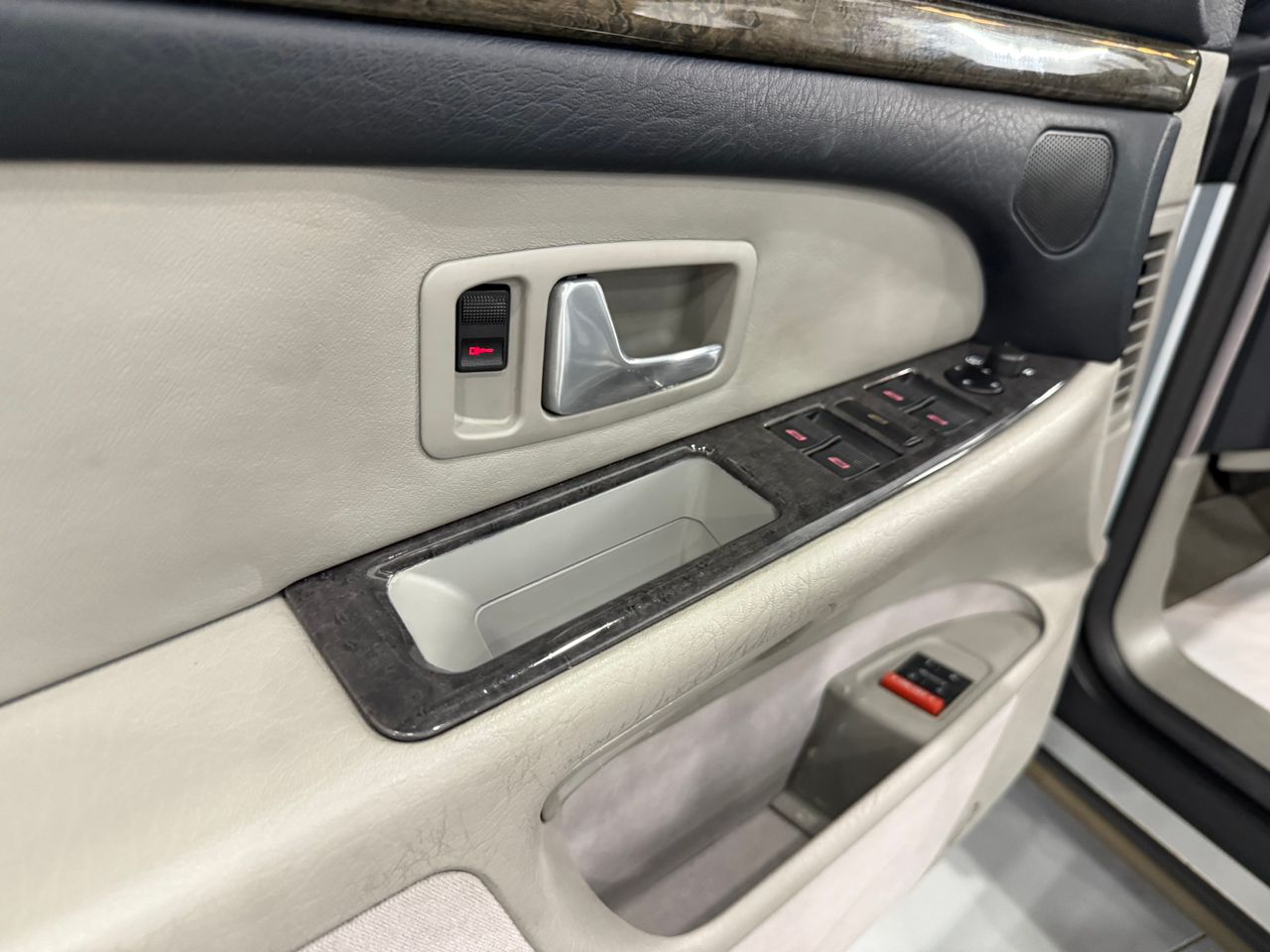 Imagen 108 del Audi A8 en Auto Select Edition, Figueres