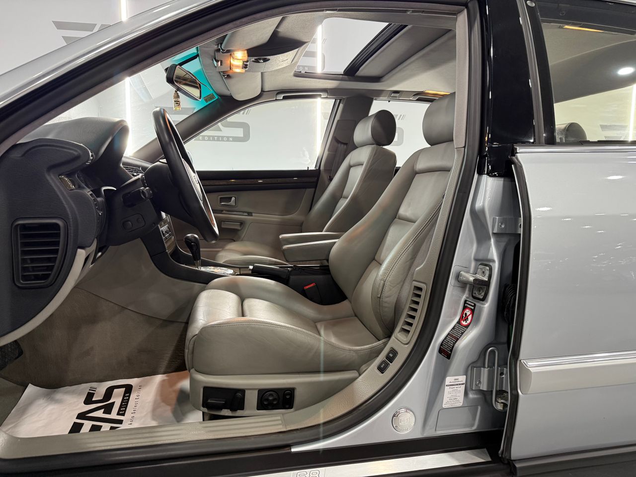 Imagen 111 del Audi A8 en Auto Select Edition, Figueres