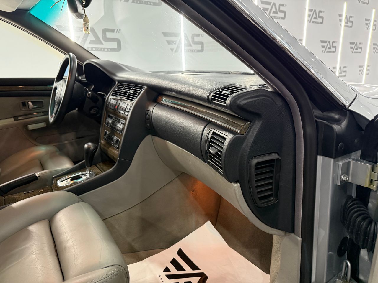 Imagen 69 del Audi A8 en Auto Select Edition, Figueres