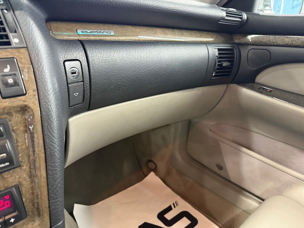 Imagen 164 del Audi A8 en Auto Select Edition, Figueres