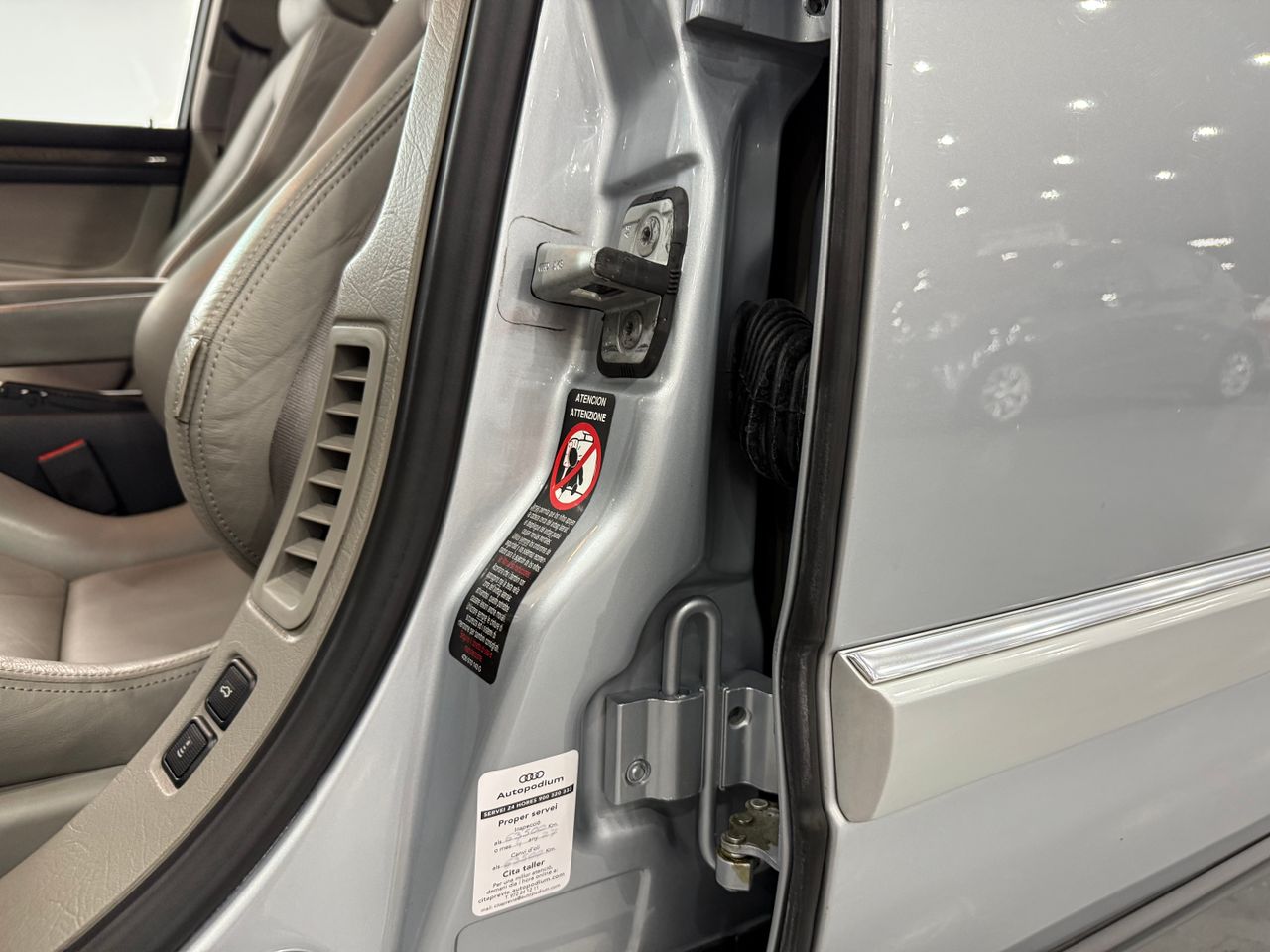 Imagen 128 del Audi A8 en Auto Select Edition, Figueres