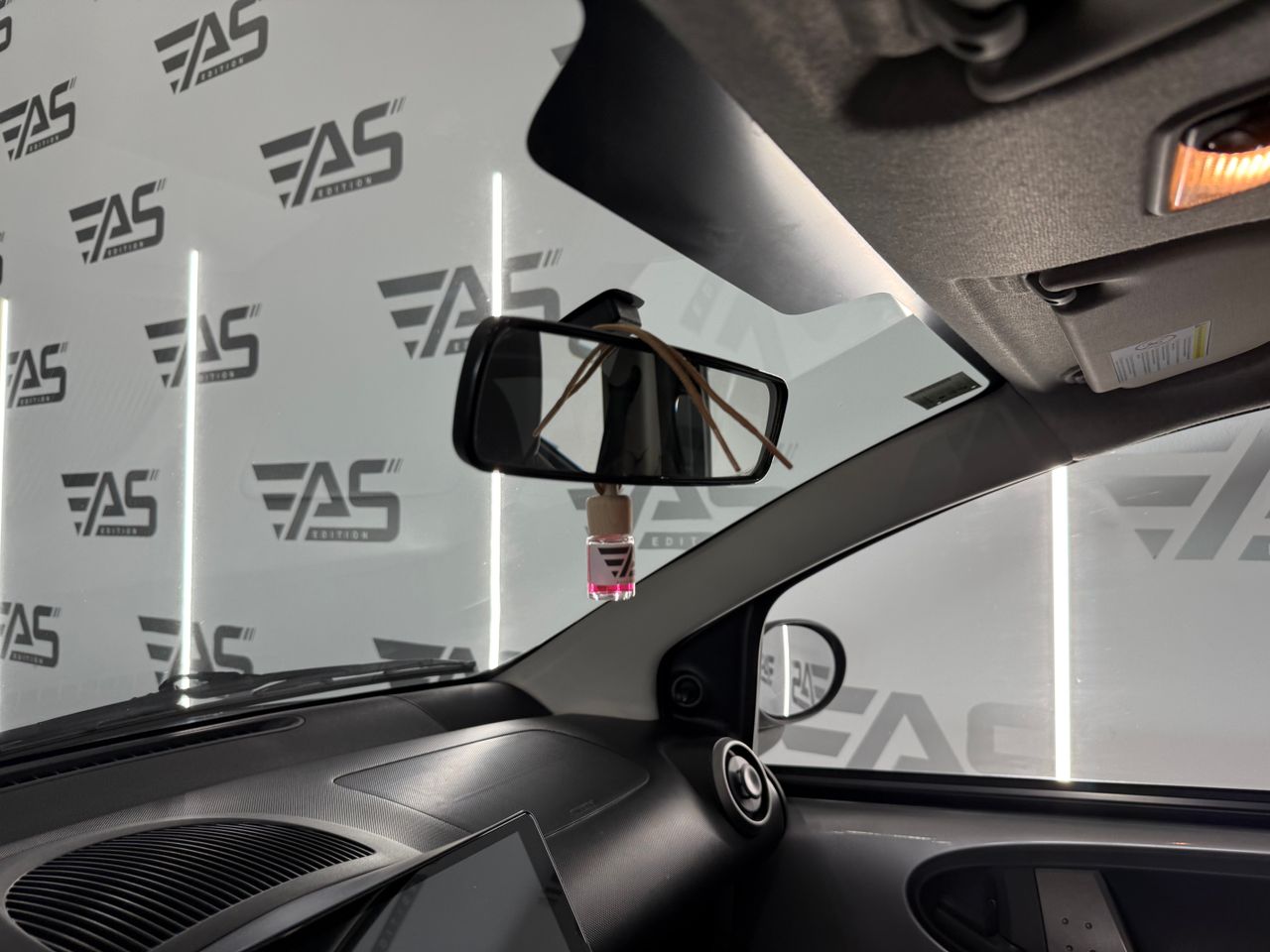 Imagen 88 del Peugeot 107 en Auto Select Edition, Figueres
