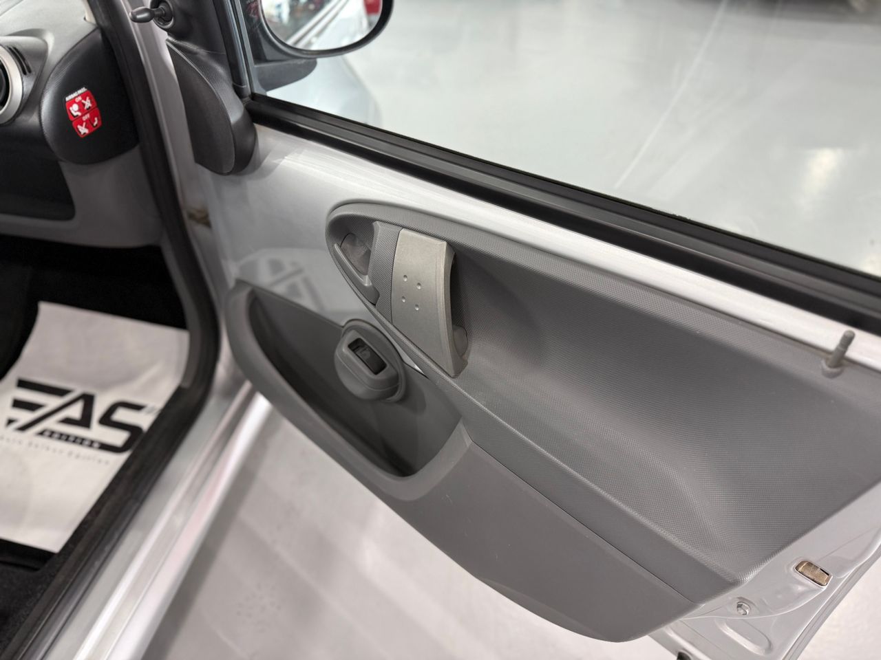 Imagen 56 del Peugeot 107 en Auto Select Edition, Figueres