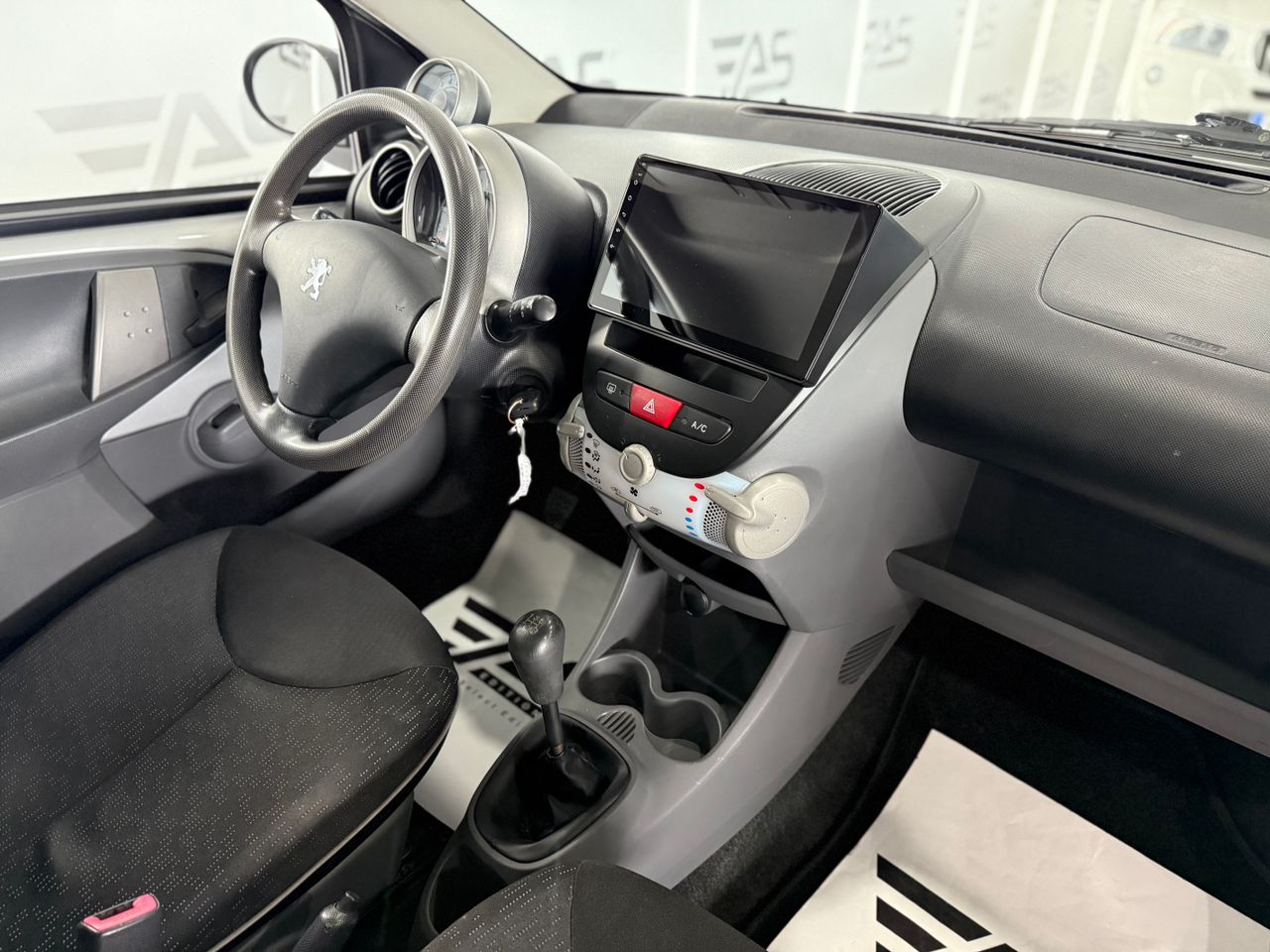 Imagen 60 del Peugeot 107 en Auto Select Edition, Figueres