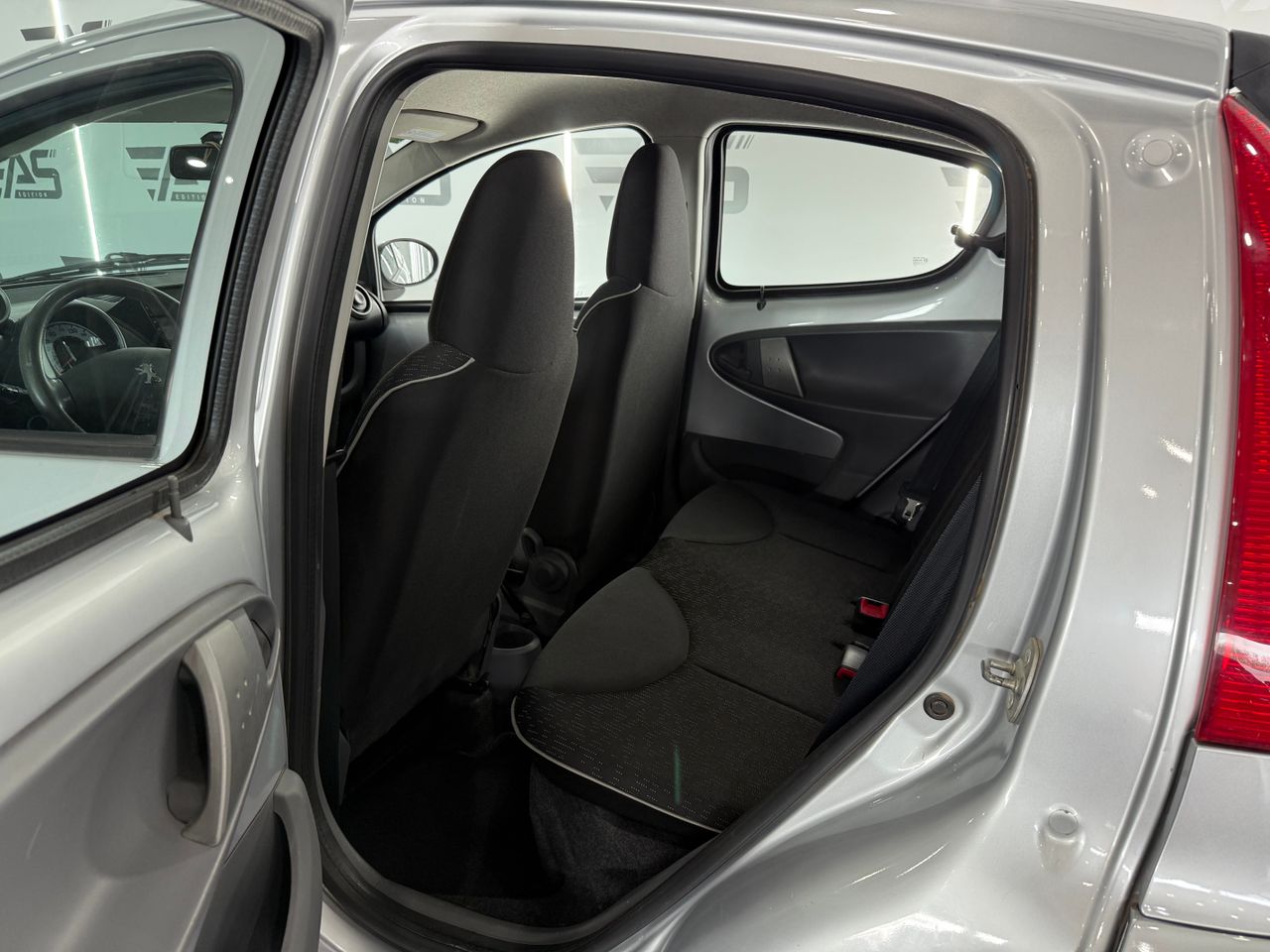 Imagen 73 del Peugeot 107 en Auto Select Edition, Figueres