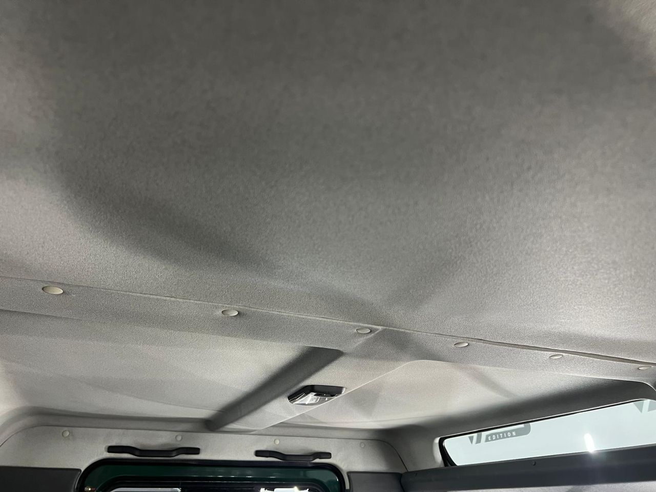 Imagen 118 del Land-Rover Defender en Auto Select Edition, Figueres