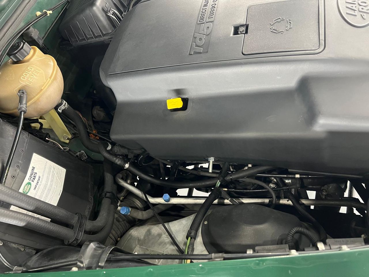 Imagen 99 del Land-Rover Defender en Auto Select Edition, Figueres