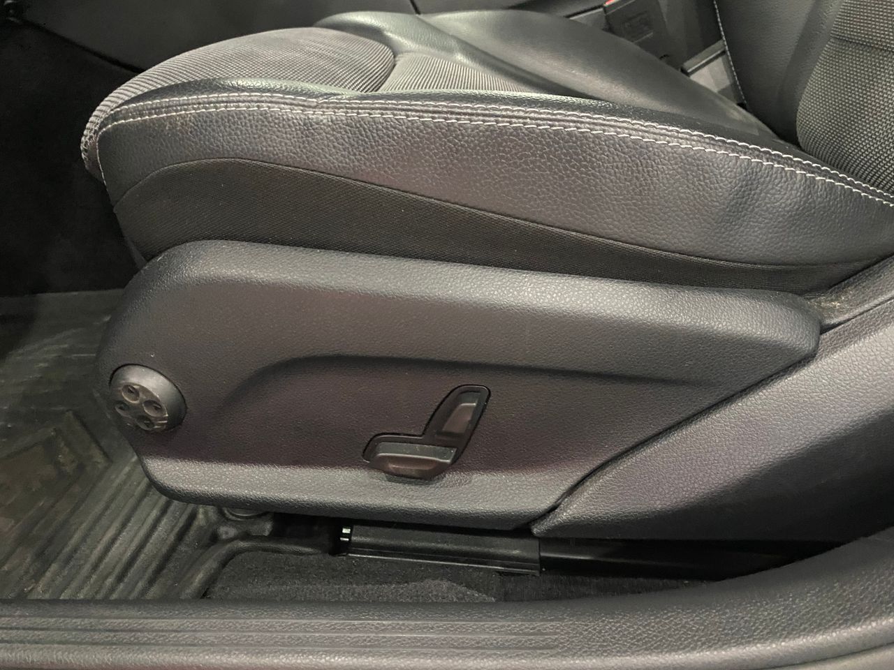 Imagen 17 del Mercedes Clase C en Auto Select Edition, Figueres