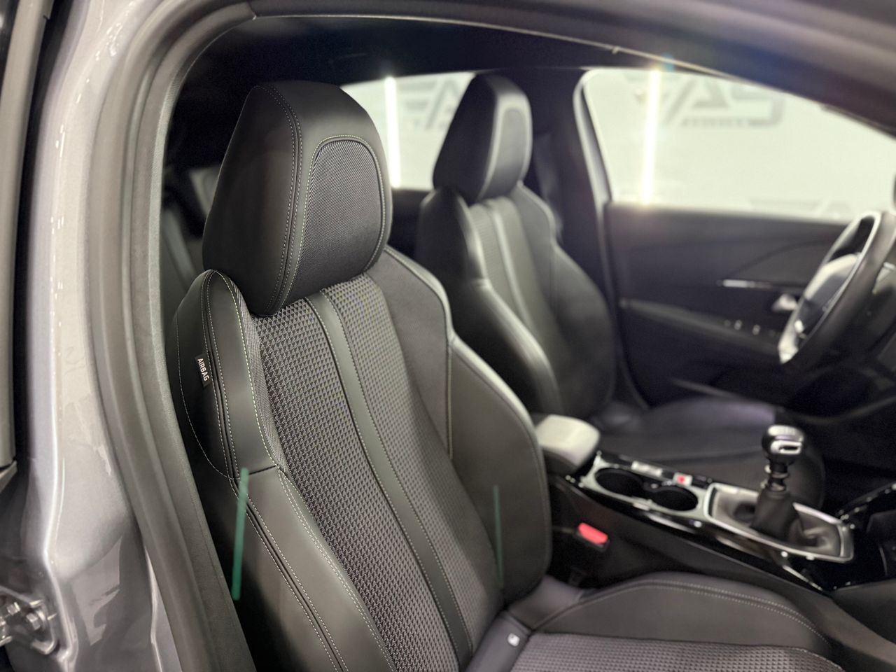 Imagen 124 del Peugeot 208 en Auto Select Edition, Figueres