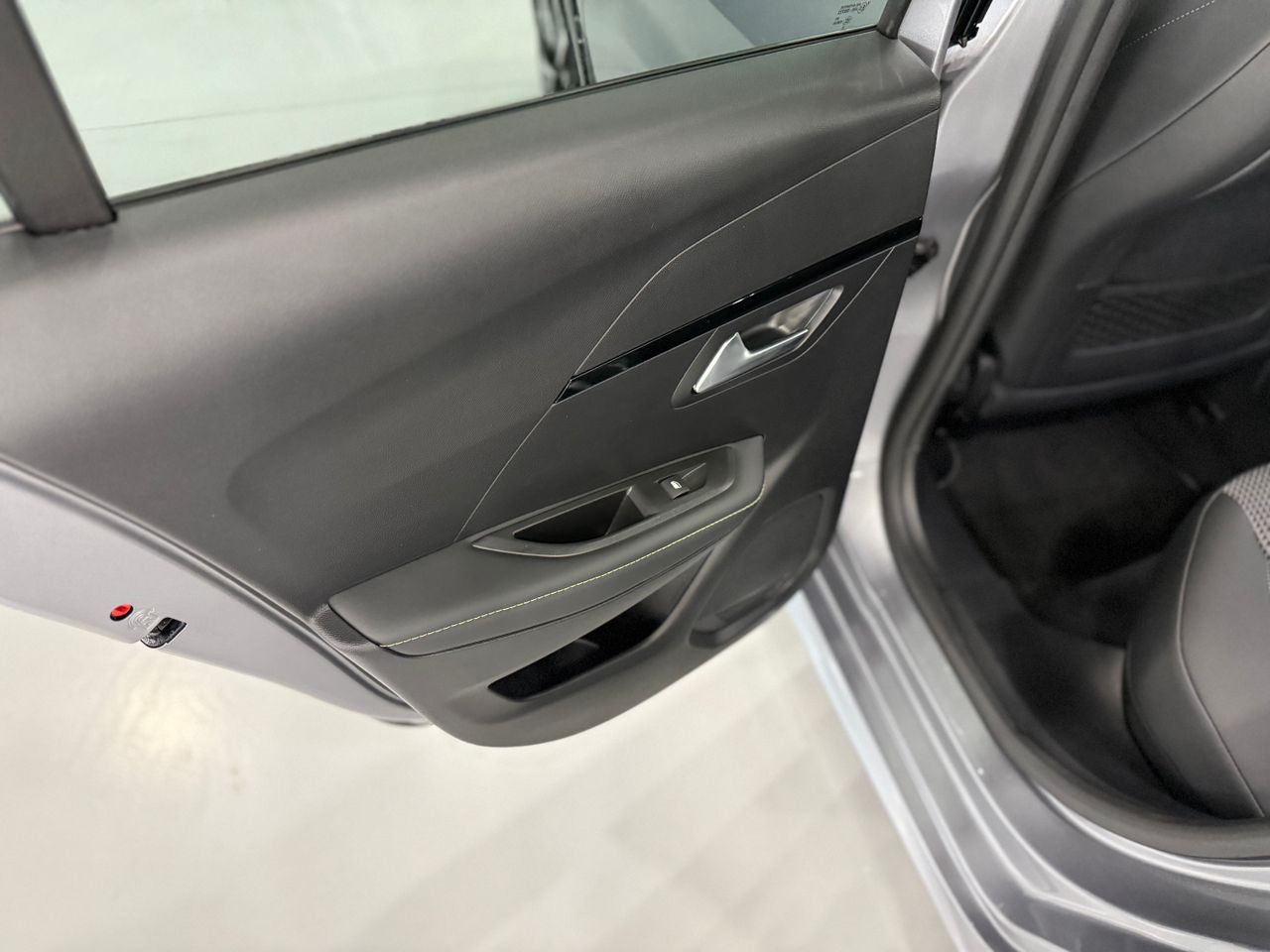Imagen 79 del Peugeot 208 en Auto Select Edition, Figueres