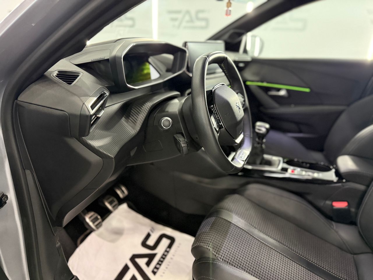 Imagen 90 del Peugeot 208 en Auto Select Edition, Figueres