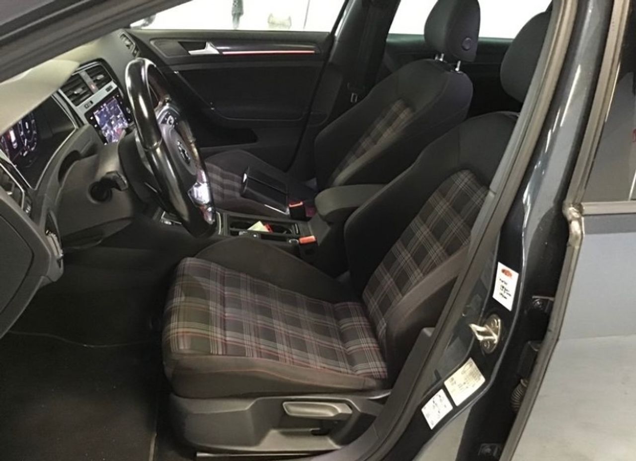 Imagen 9 del Volkswagen Golf en Auto Select Edition, Figueres