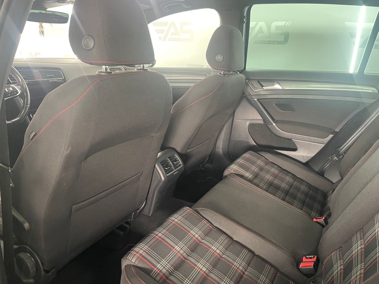 Imagen 94 del Volkswagen Golf en Auto Select Edition, Figueres