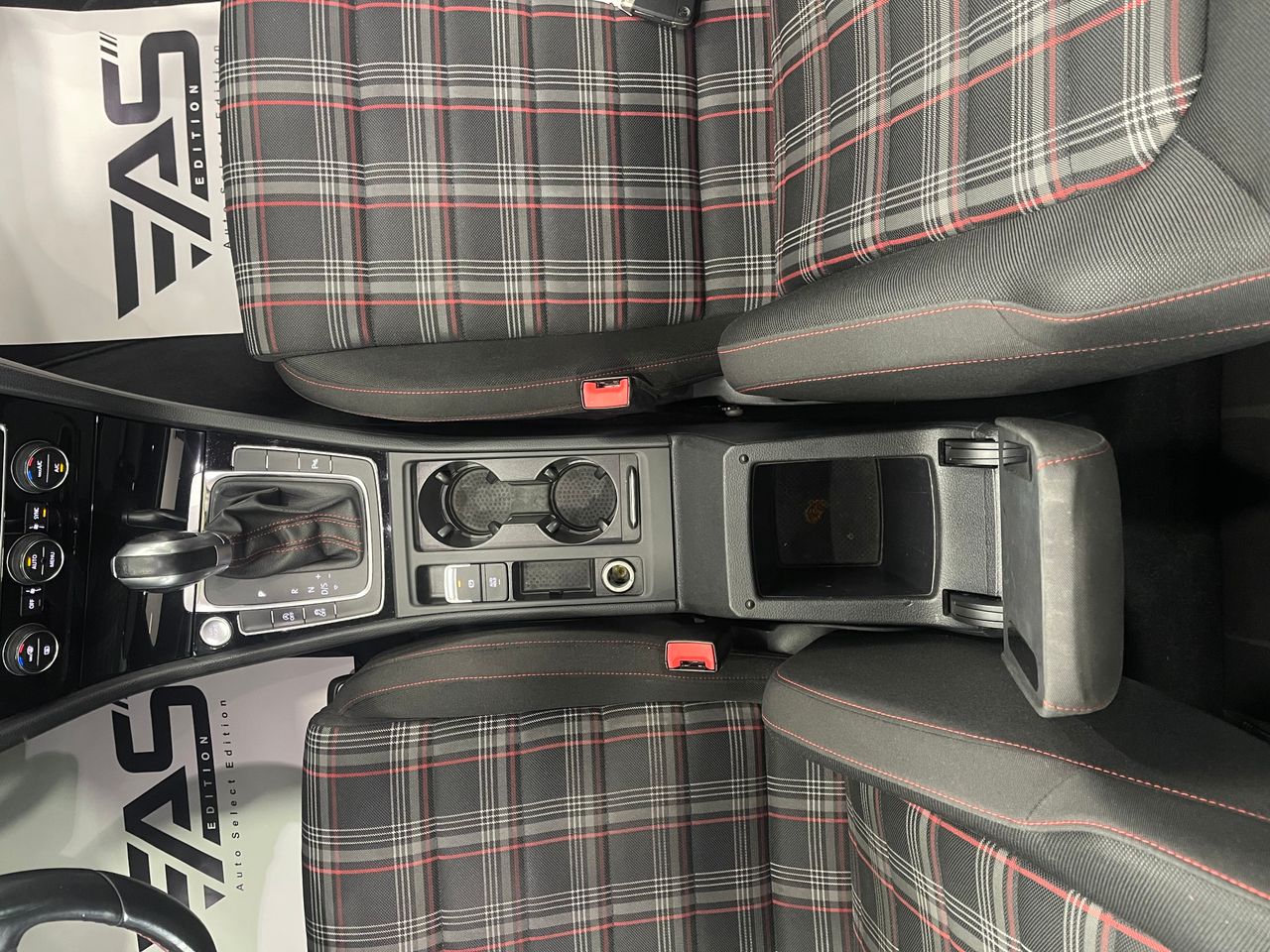 Imagen 138 del Volkswagen Golf en Auto Select Edition, Figueres