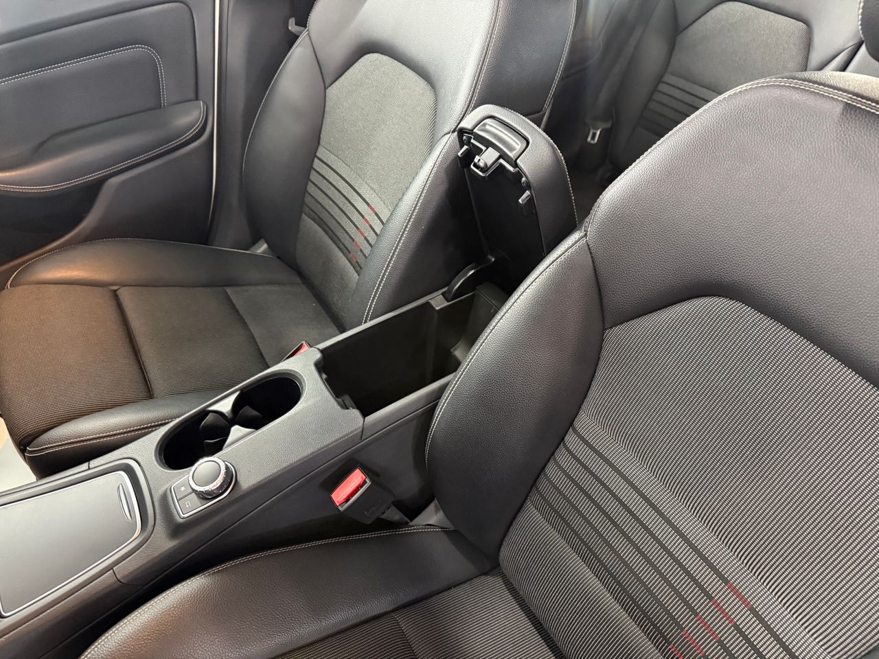 Imagen 131 del Mercedes Clase B en Auto Select Edition, Figueres