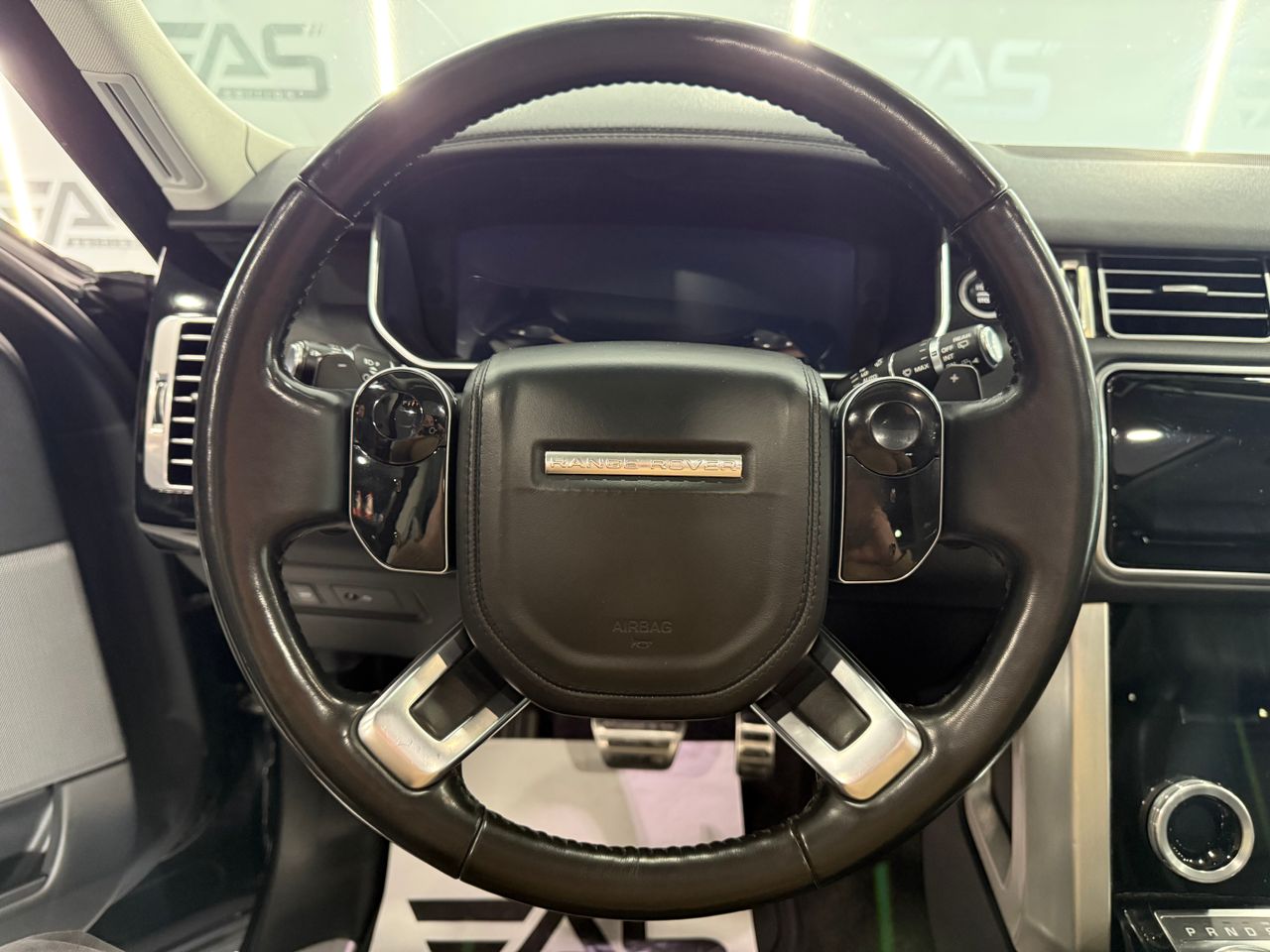 Imagen 178 del Land-Rover Range Rover en Auto Select Edition, Figueres