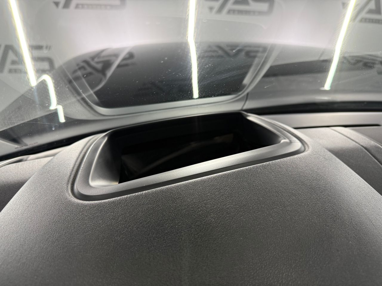 Imagen 363 del Land-Rover Range Rover en Auto Select Edition, Figueres