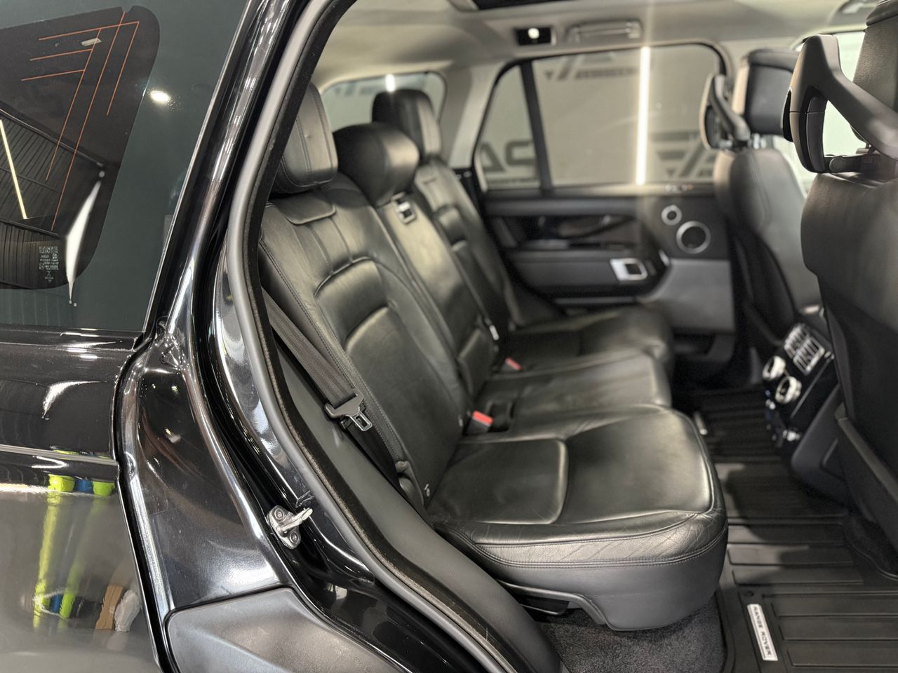 Imagen 254 del Land-Rover Range Rover en Auto Select Edition, Figueres